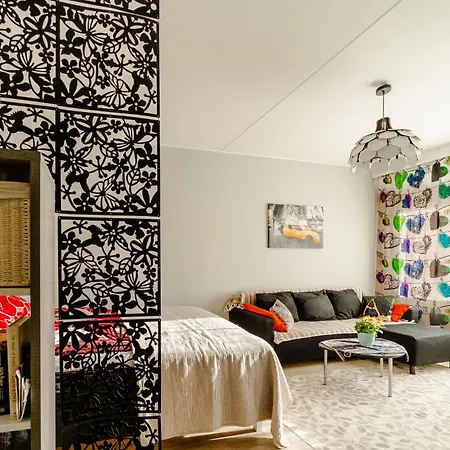 Appartement Studio: Alex's Secret! *